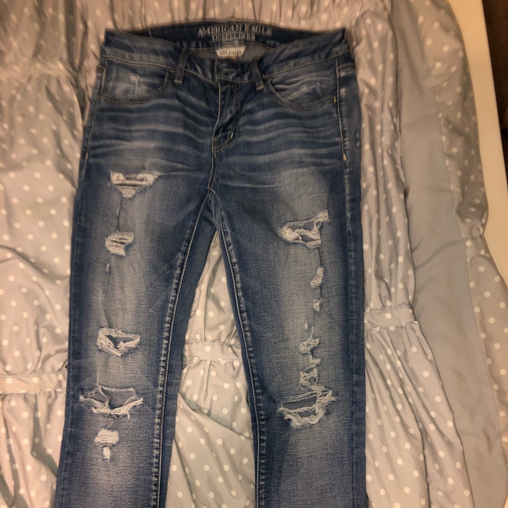 American Eagle ripped jegging jeans
